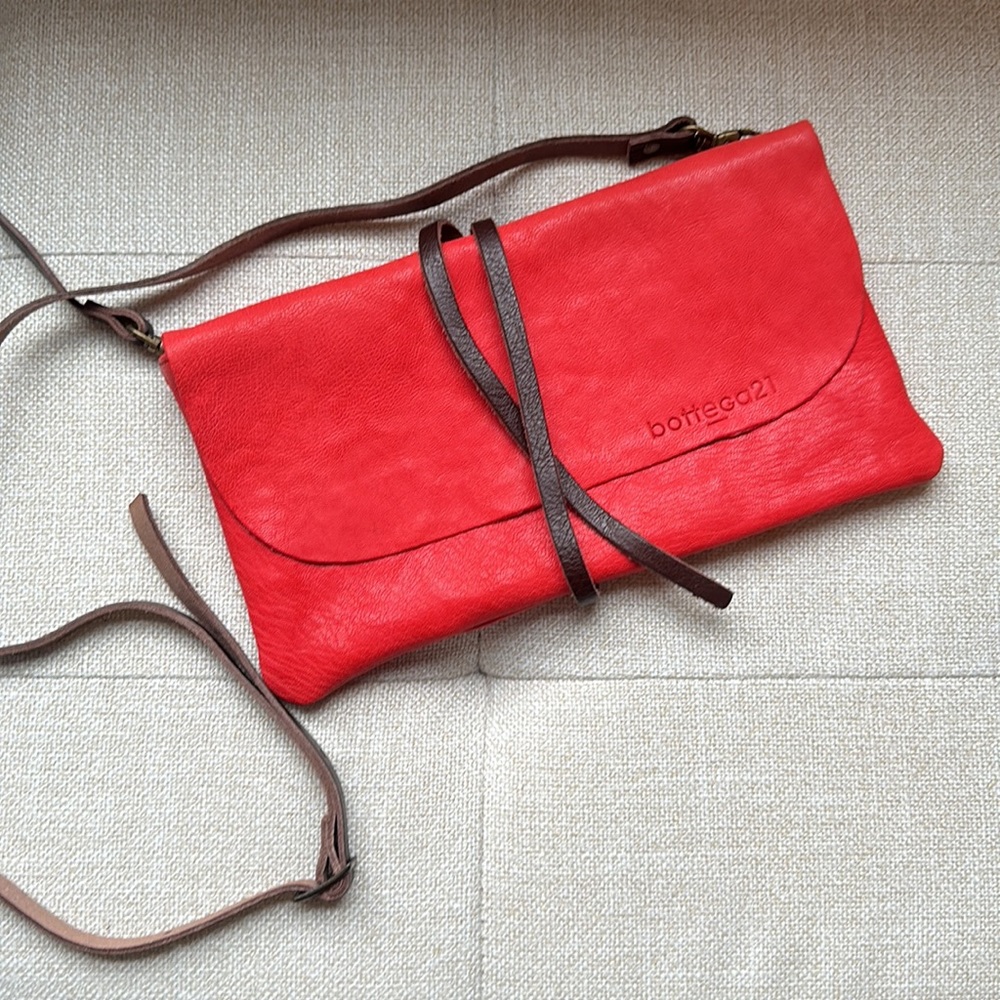 Bottega21 100% Italian Leather Mirabilis Crossbody